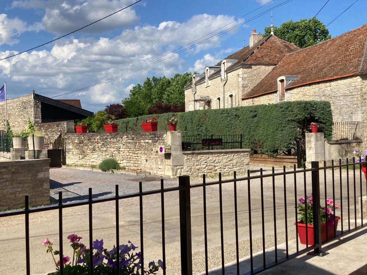 L'Aubergiste Hotel Corcelles-les-Arts Bagian luar foto